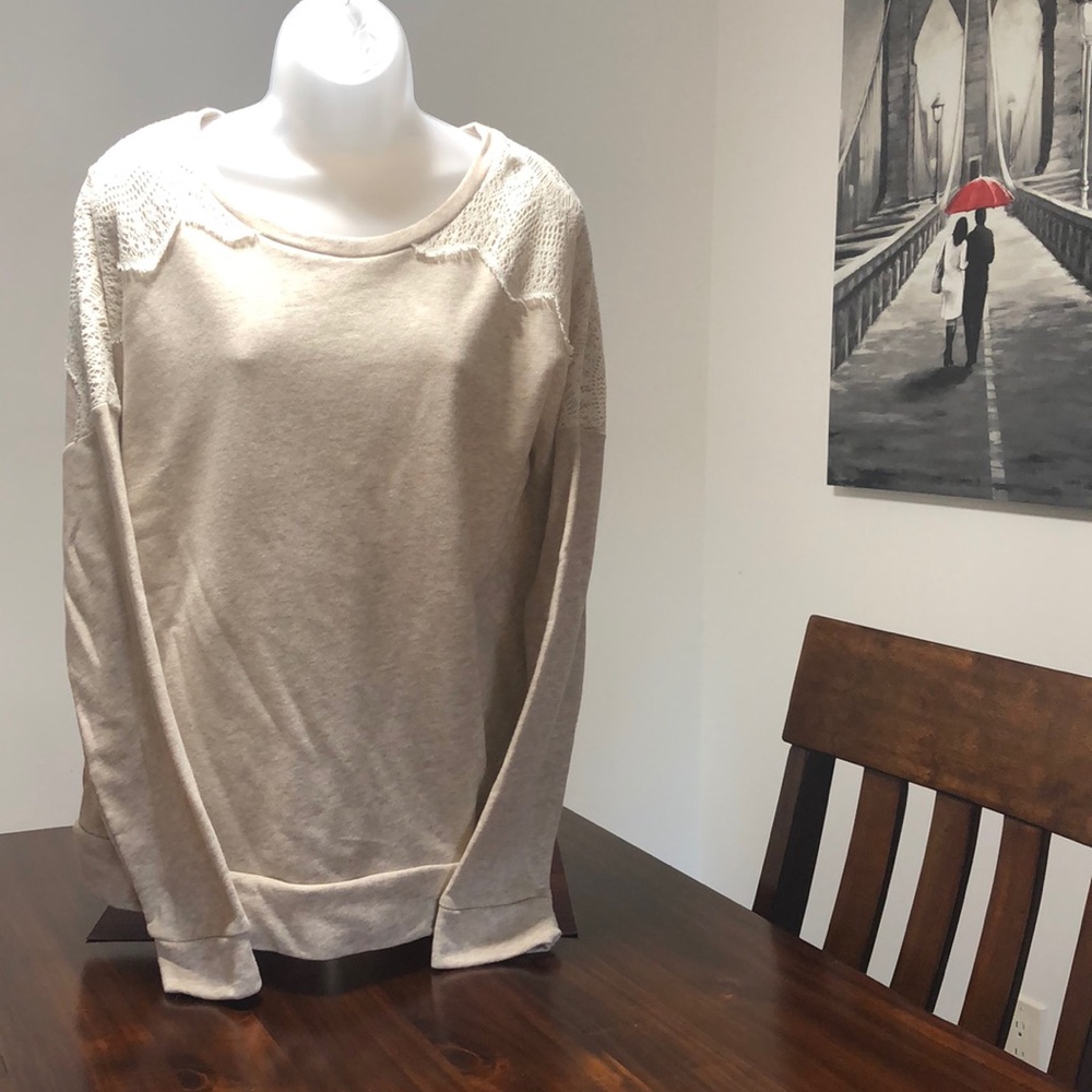 Women’s lace shoulder sweatshirt